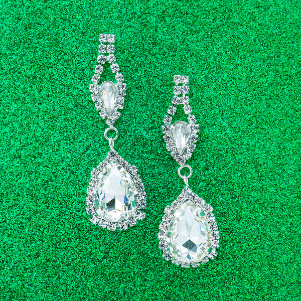 SNOW SPARKLE STATEMENT EARRINGS